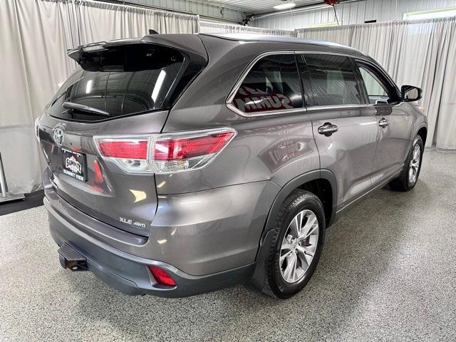 used 2015 Toyota Highlander car, priced at $17,850