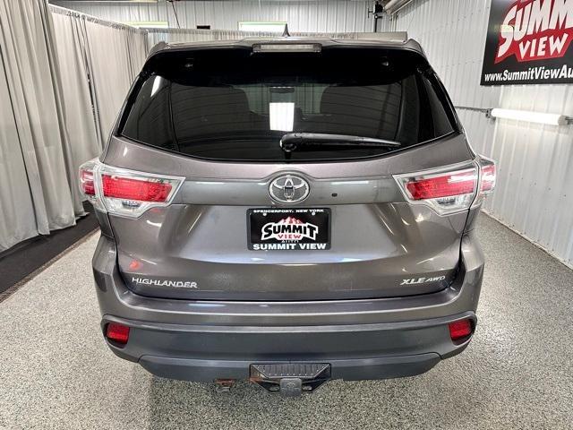 used 2015 Toyota Highlander car, priced at $17,850