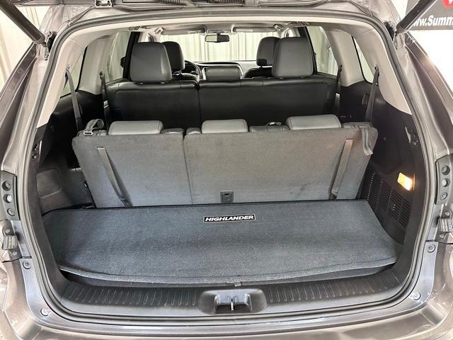 used 2015 Toyota Highlander car, priced at $17,850