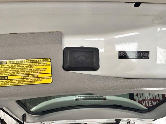 used 2013 Toyota Highlander car, priced at $12,416
