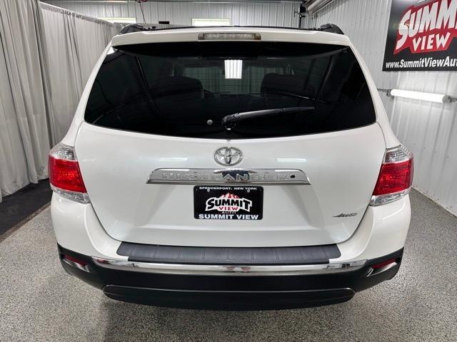 used 2013 Toyota Highlander car, priced at $12,416
