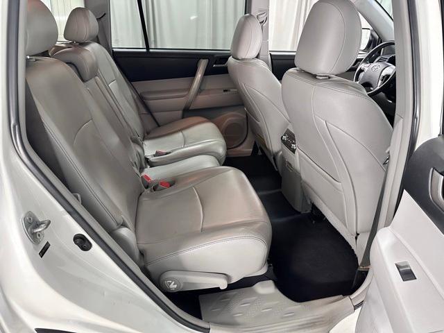 used 2013 Toyota Highlander car, priced at $12,416