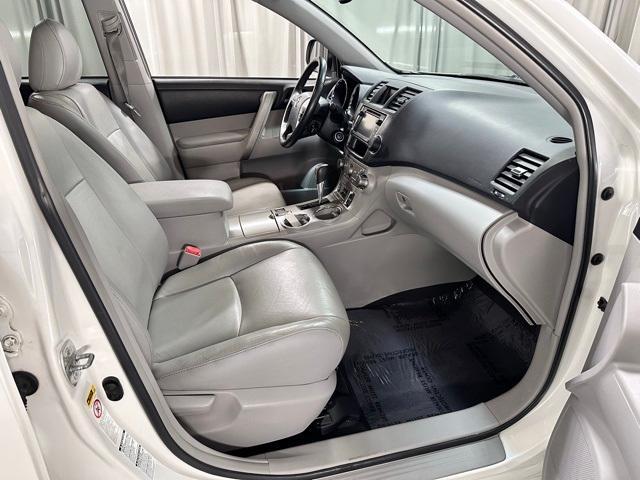 used 2013 Toyota Highlander car, priced at $12,416