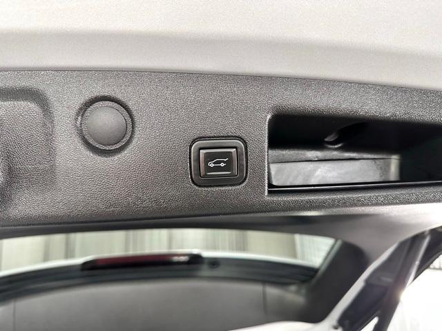 used 2020 Chevrolet Equinox car, priced at $22,263