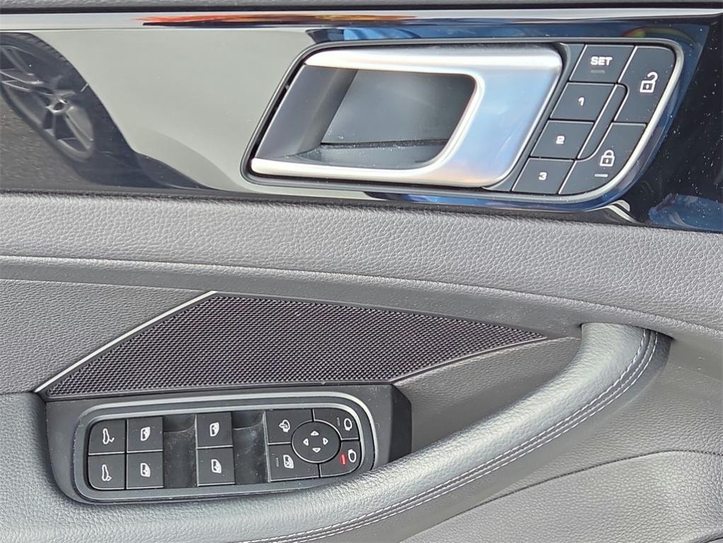 used 2022 Porsche Panamera car, priced at $72,700