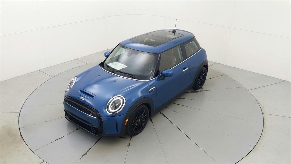 used 2023 MINI Hardtop car, priced at $26,997