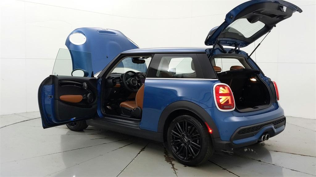 used 2023 MINI Hardtop car, priced at $26,997