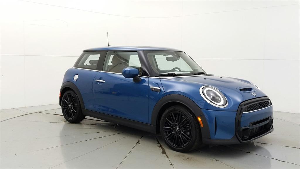 used 2023 MINI Hardtop car, priced at $26,997