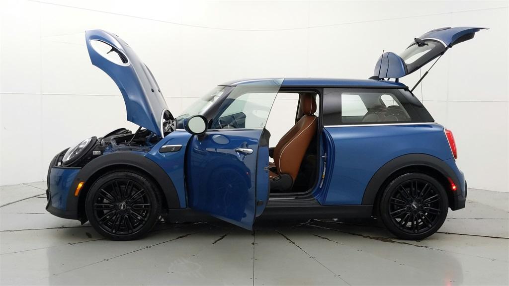 used 2023 MINI Hardtop car, priced at $26,997