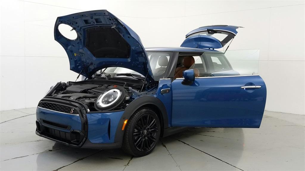 used 2023 MINI Hardtop car, priced at $26,997