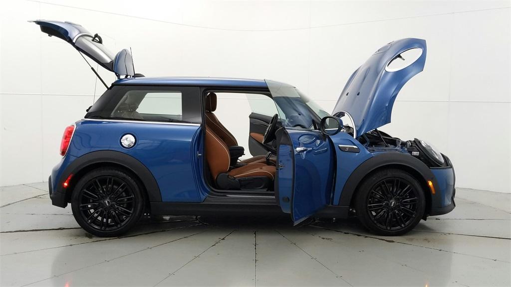 used 2023 MINI Hardtop car, priced at $26,997