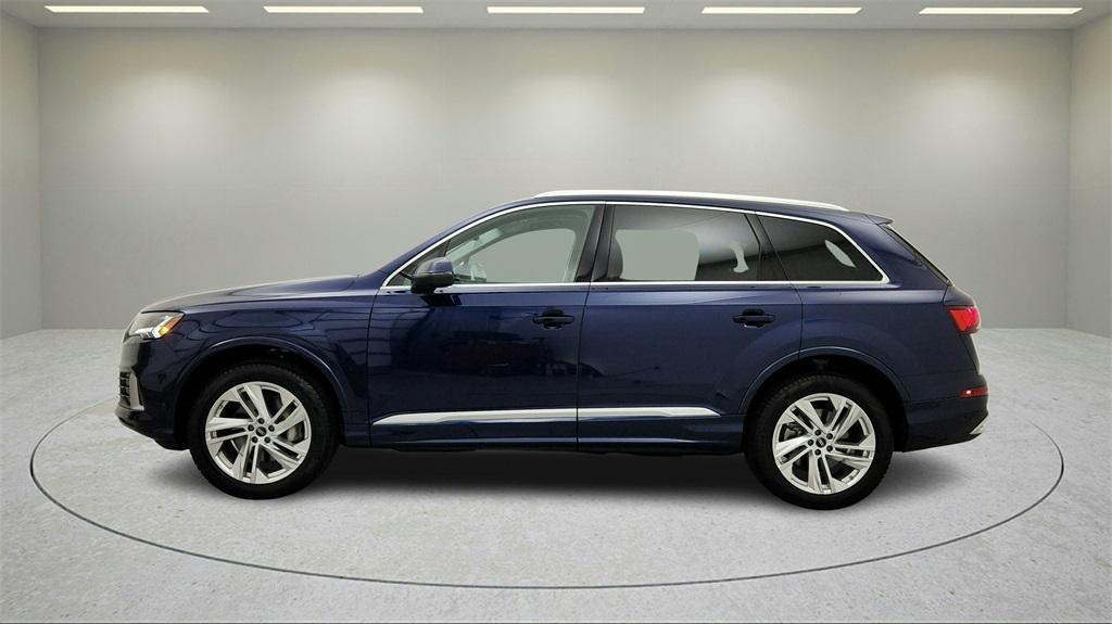 used 2024 Audi Q7 car, priced at $53,859