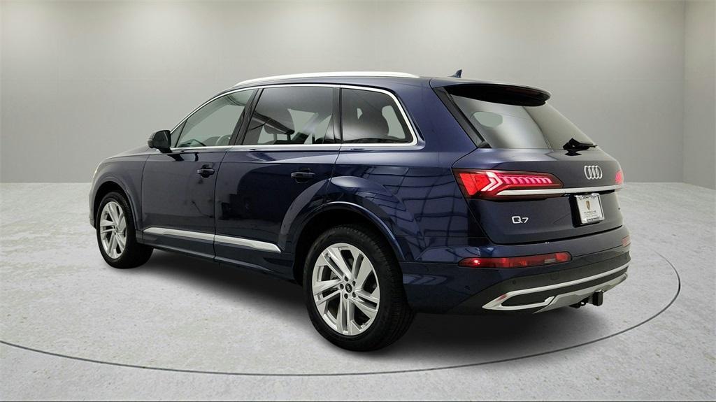 used 2024 Audi Q7 car, priced at $53,859