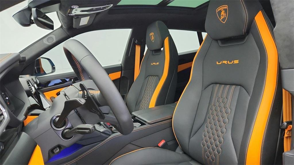 used 2023 Lamborghini Urus car, priced at $261,995