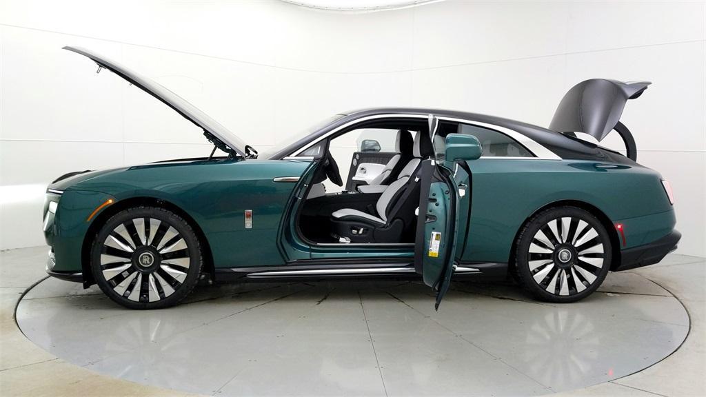 used 2024 Rolls-Royce Spectre car, priced at $509,000