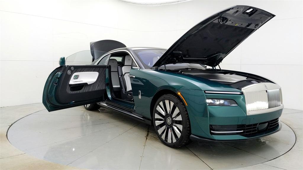 used 2024 Rolls-Royce Spectre car, priced at $509,000