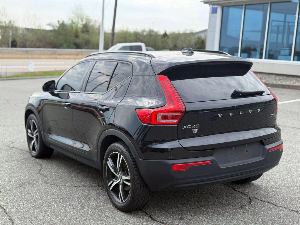 used 2021 Volvo XC40 car, priced at $19,597