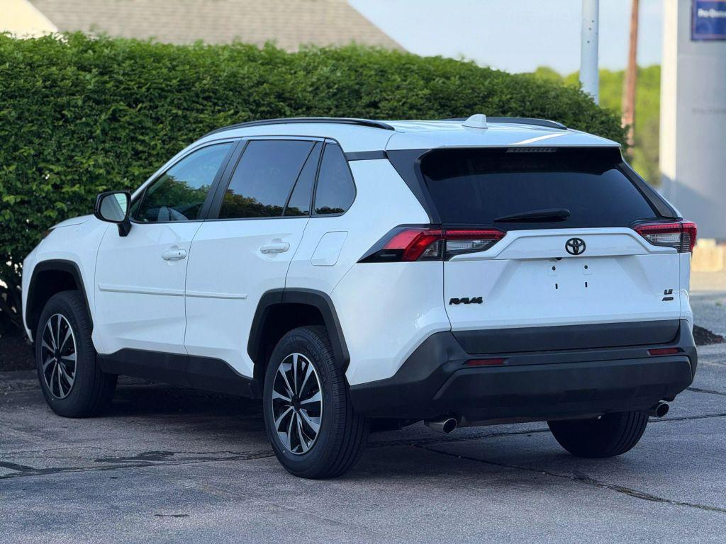 used 2020 Toyota RAV4 car, priced at $21,121