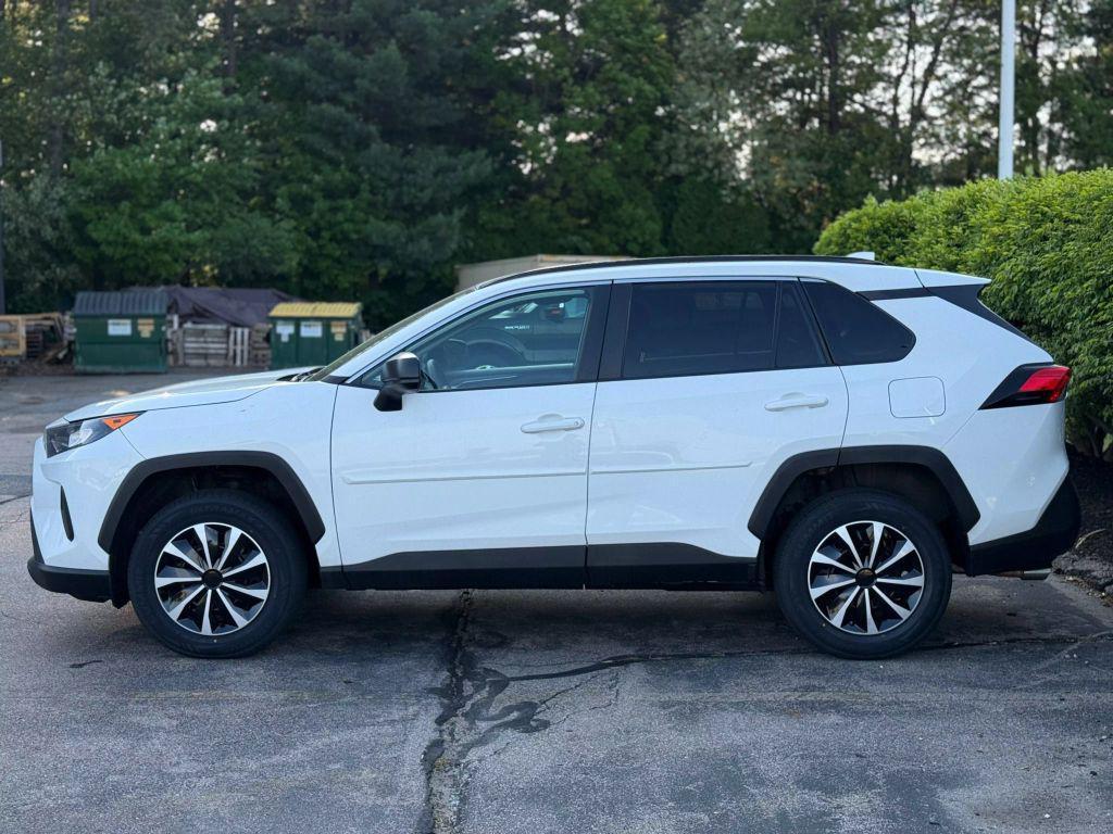 used 2020 Toyota RAV4 car, priced at $21,121