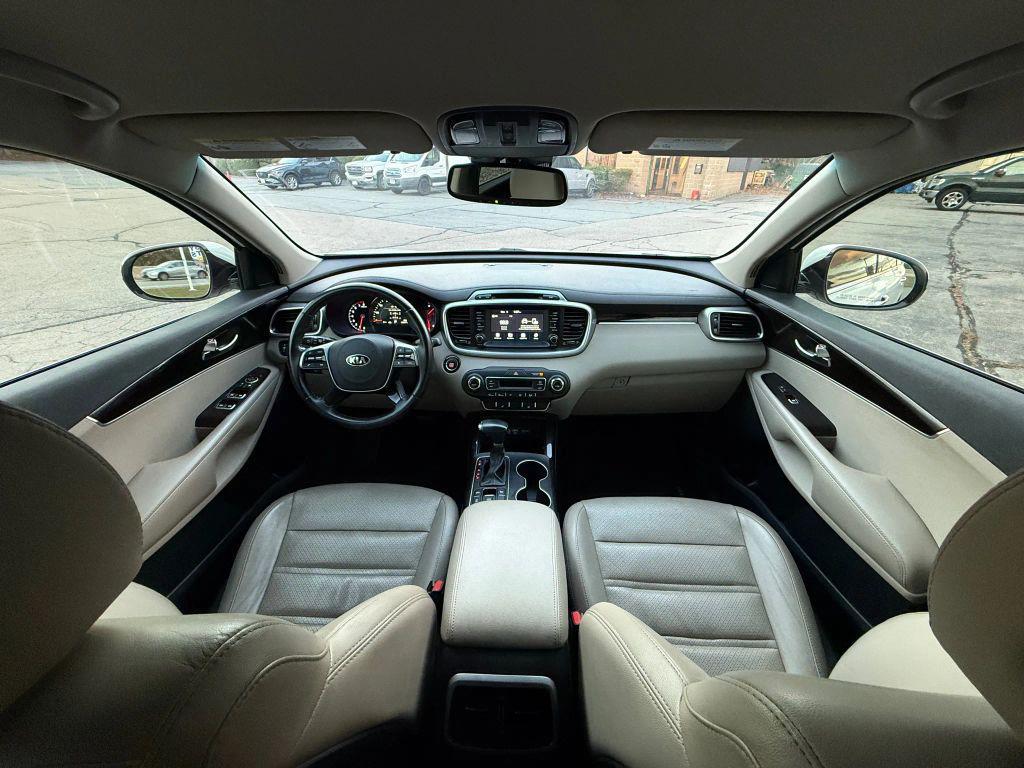 used 2019 Kia Sorento car, priced at $15,031