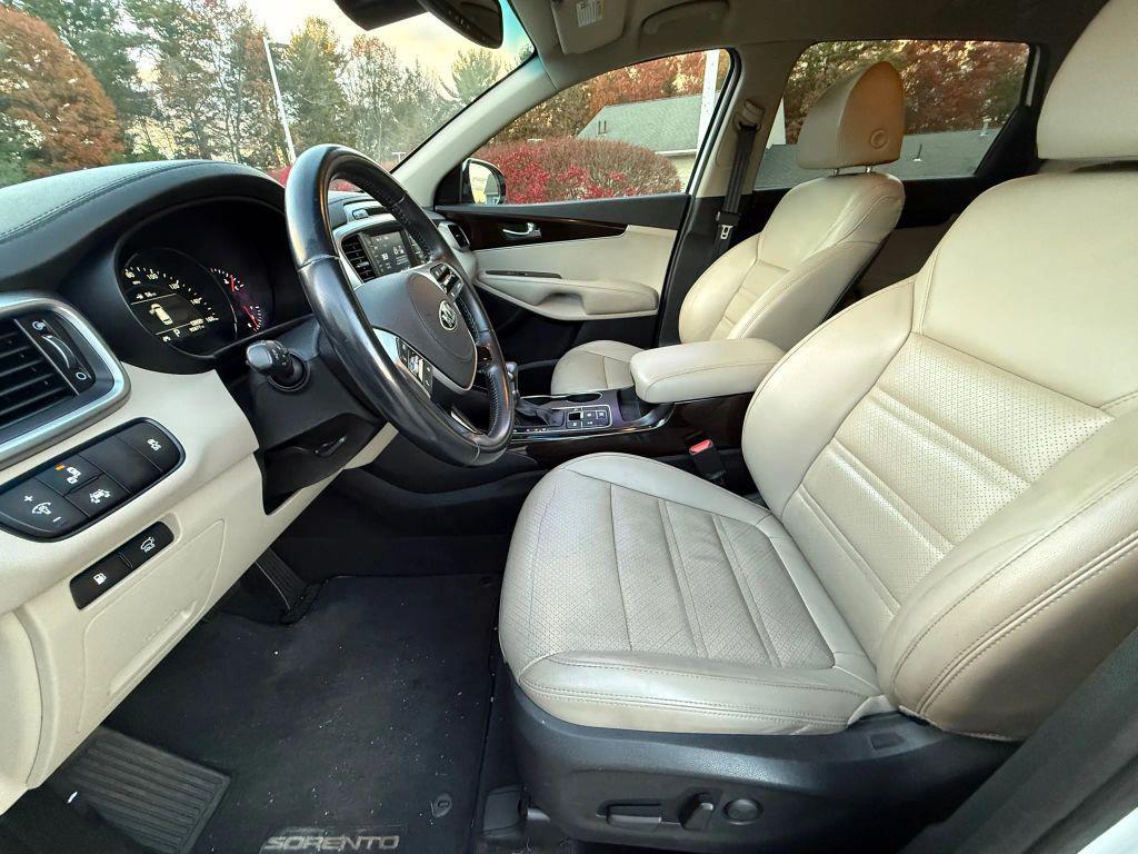 used 2019 Kia Sorento car, priced at $15,031