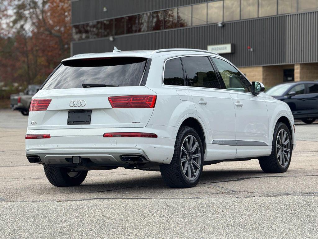 used 2019 Audi Q7 car, priced at $19,211