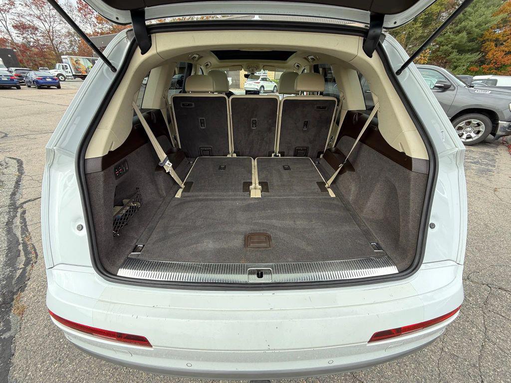 used 2019 Audi Q7 car, priced at $19,211