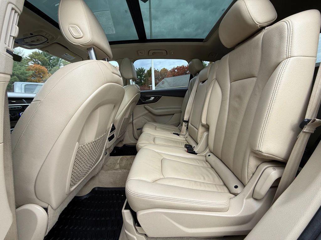 used 2019 Audi Q7 car, priced at $19,211