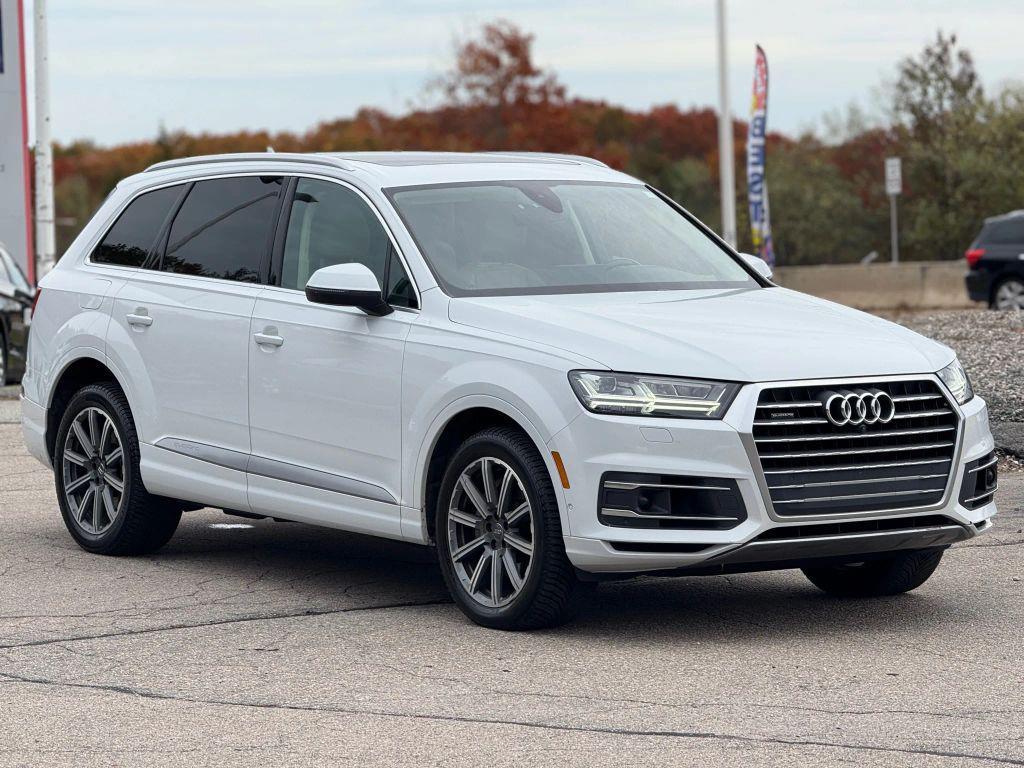 used 2019 Audi Q7 car, priced at $19,211