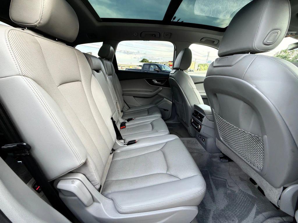 used 2018 Audi Q7 car, priced at $21,231