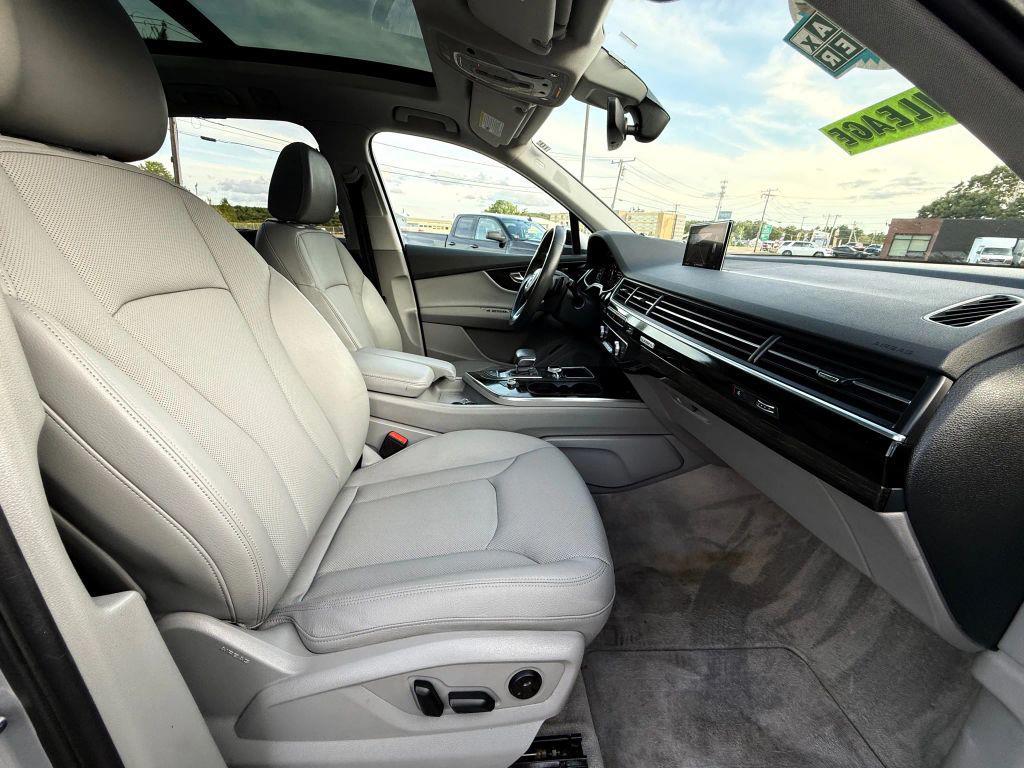 used 2018 Audi Q7 car, priced at $21,231