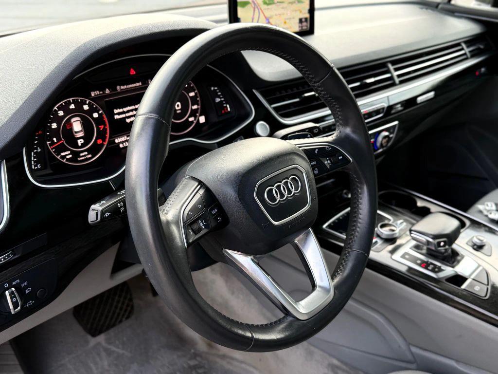 used 2018 Audi Q7 car, priced at $21,231