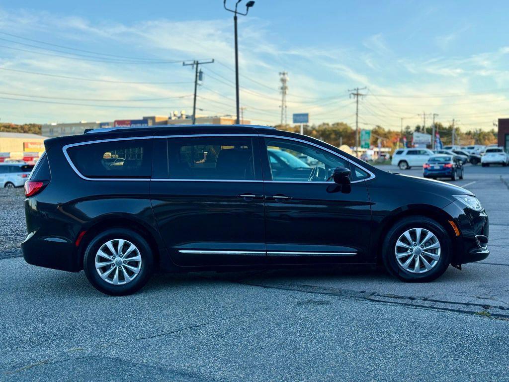used 2019 Chrysler Pacifica car, priced at $12,950