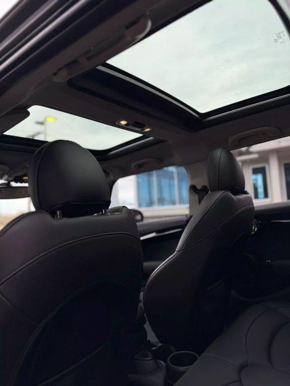 used 2018 MINI Hardtop car, priced at $18,215