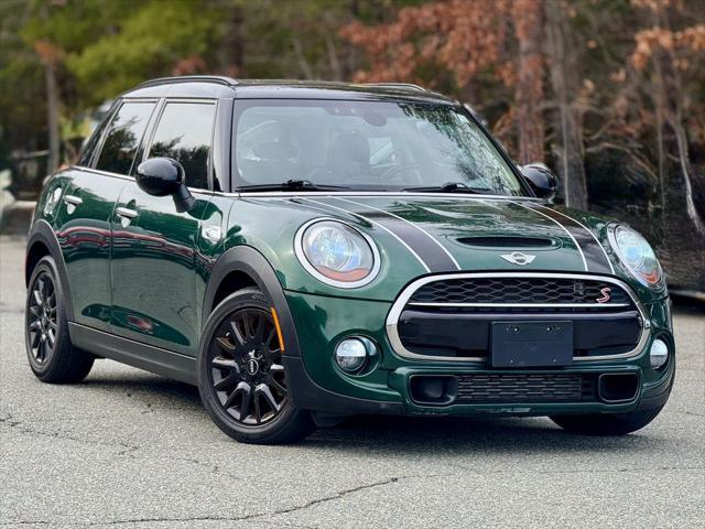 used 2018 MINI Hardtop car, priced at $18,215