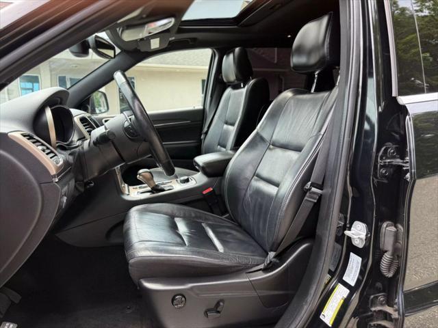 used 2017 Jeep Grand Cherokee car, priced at $17,609