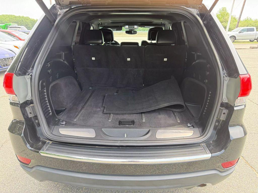 used 2017 Jeep Grand Cherokee car, priced at $16,311