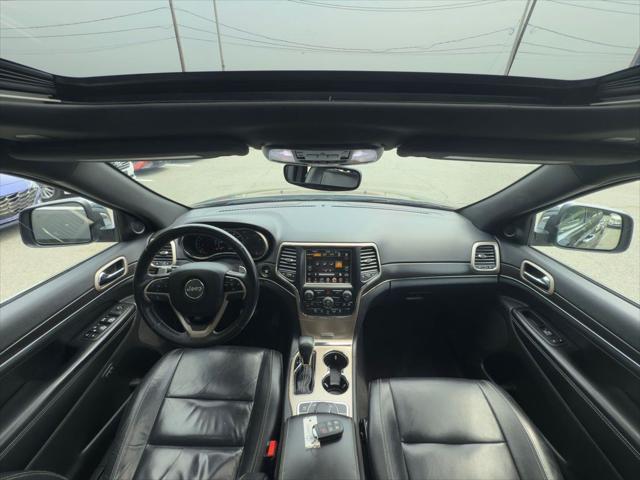 used 2017 Jeep Grand Cherokee car, priced at $17,609