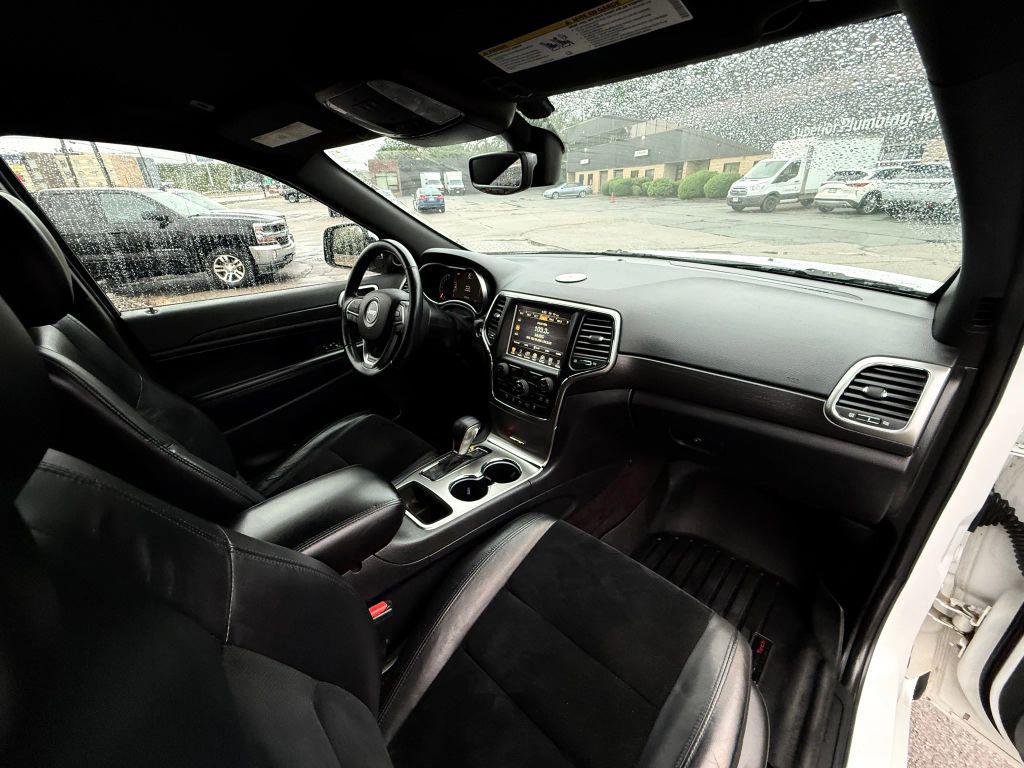 used 2017 Jeep Grand Cherokee car, priced at $17,042