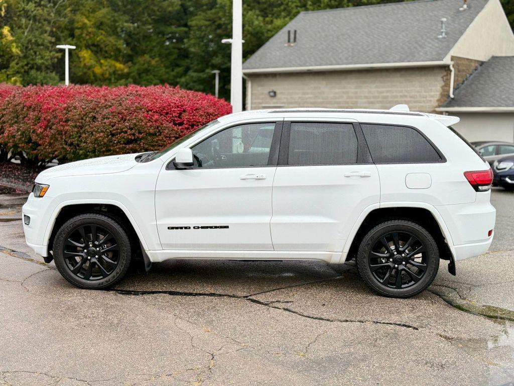 used 2017 Jeep Grand Cherokee car, priced at $17,042