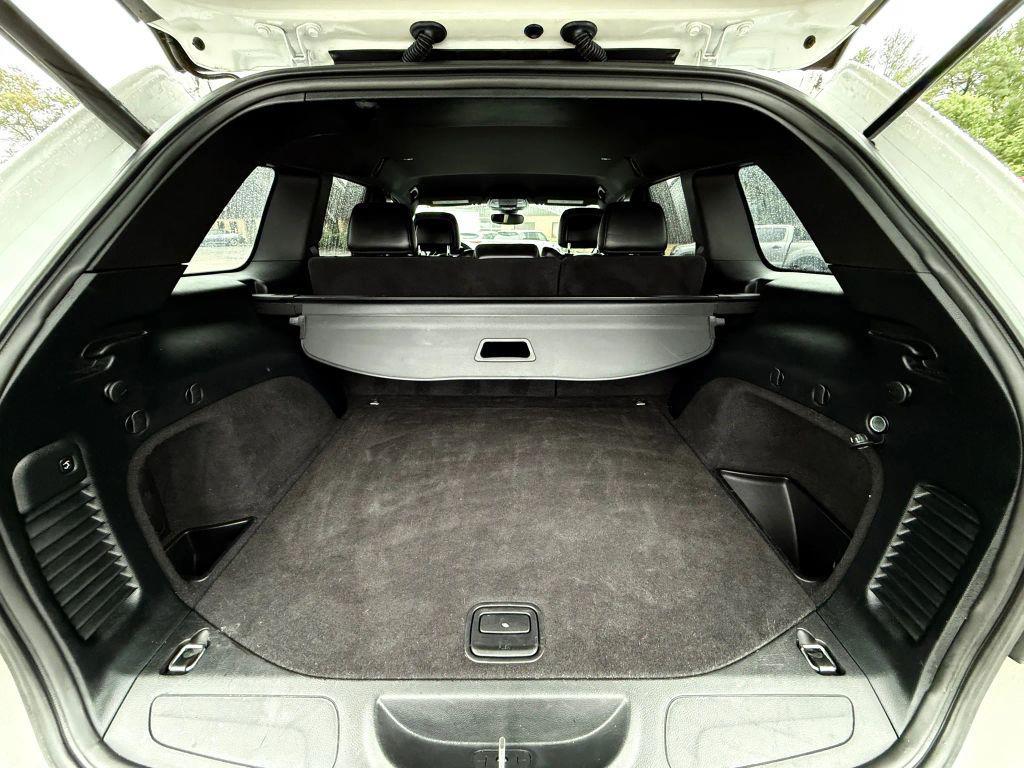 used 2017 Jeep Grand Cherokee car, priced at $17,042