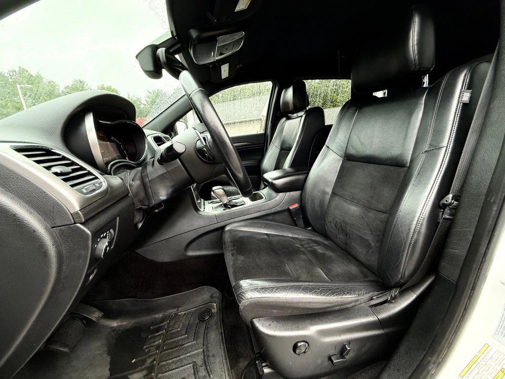 used 2017 Jeep Grand Cherokee car, priced at $17,042