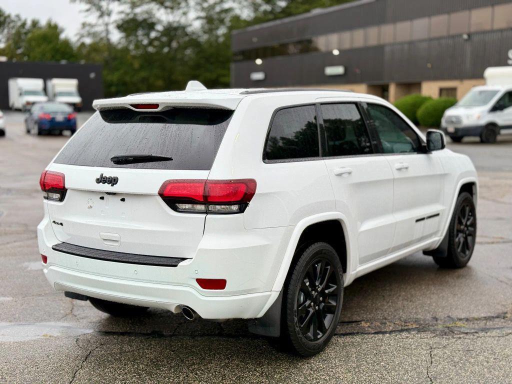 used 2017 Jeep Grand Cherokee car, priced at $17,042