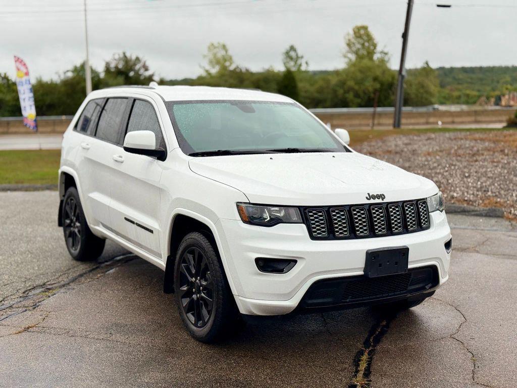 used 2017 Jeep Grand Cherokee car, priced at $17,042