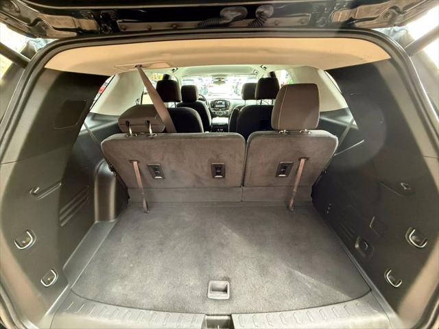used 2019 Chevrolet Traverse car, priced at $19,131
