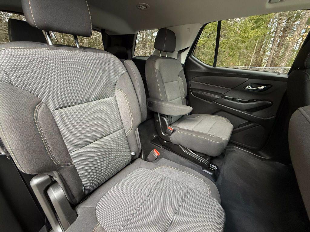 used 2019 Chevrolet Traverse car, priced at $17,321