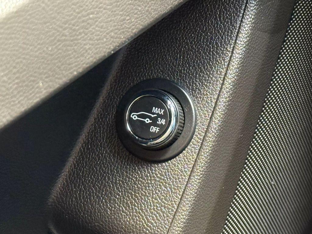 used 2019 Chevrolet Traverse car, priced at $17,321