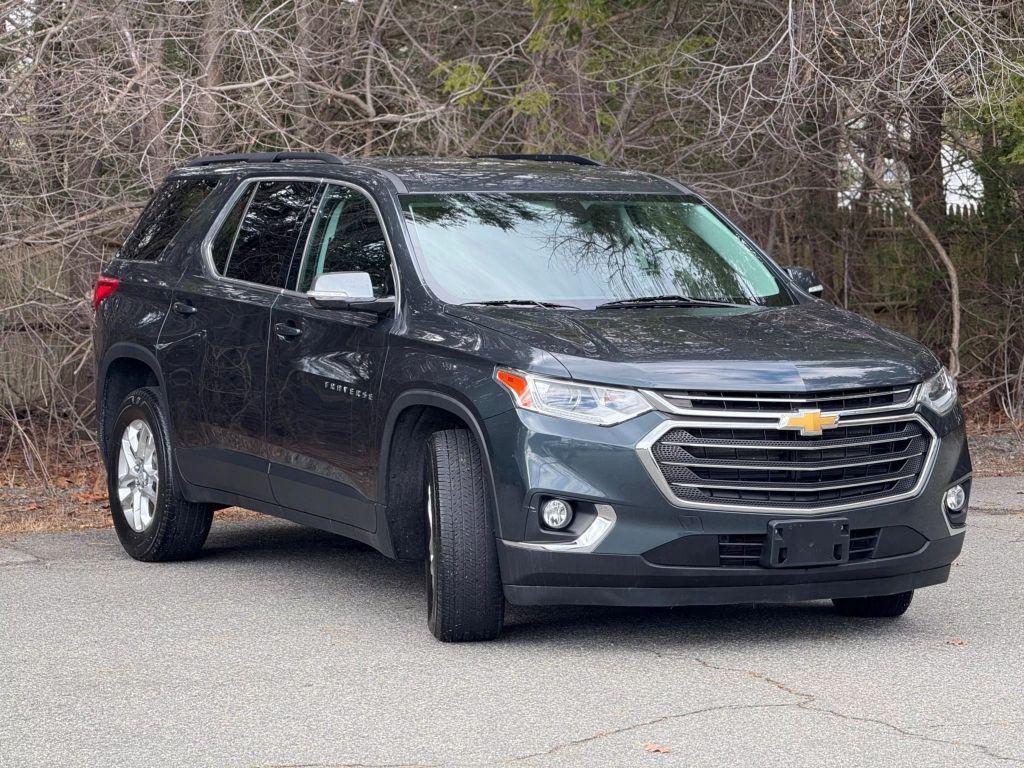 used 2019 Chevrolet Traverse car, priced at $17,321