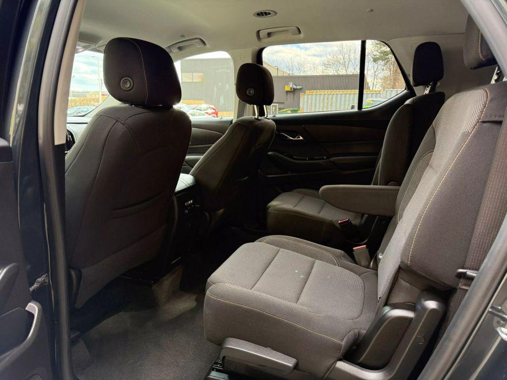 used 2019 Chevrolet Traverse car, priced at $17,321