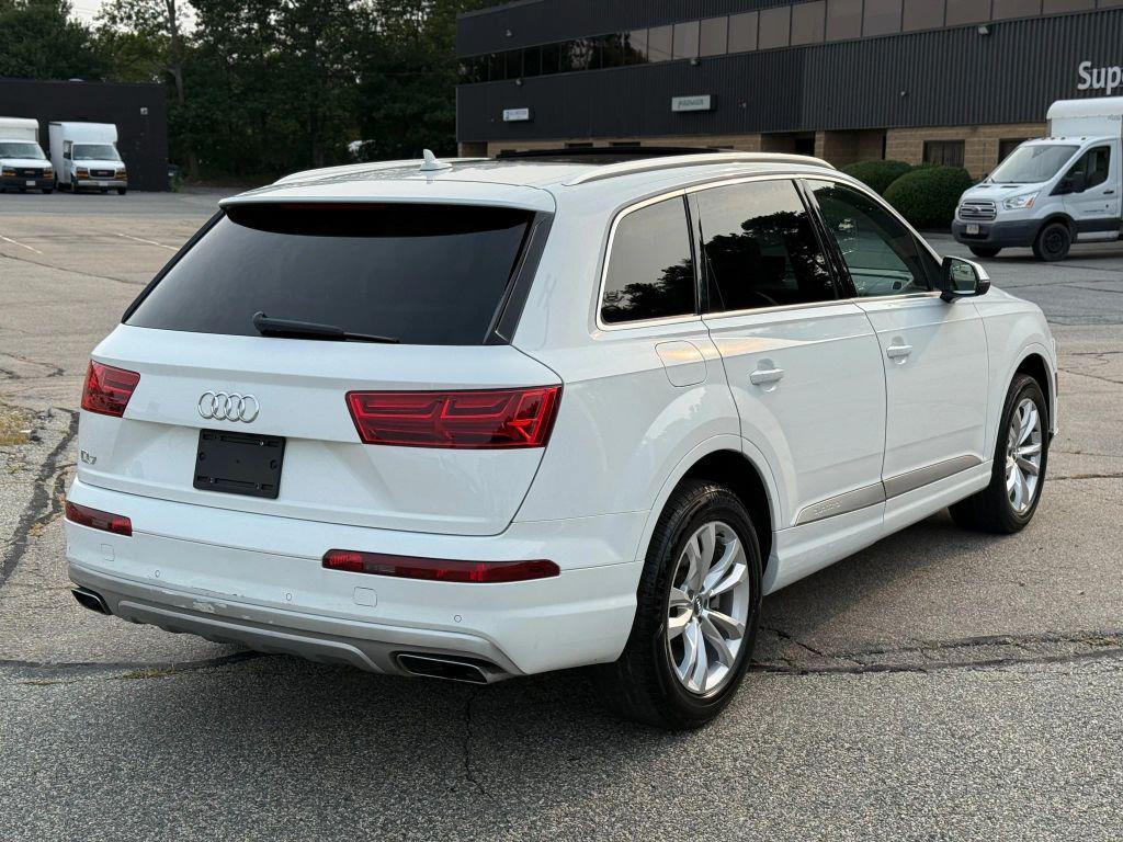 used 2019 Audi Q7 car, priced at $23,121